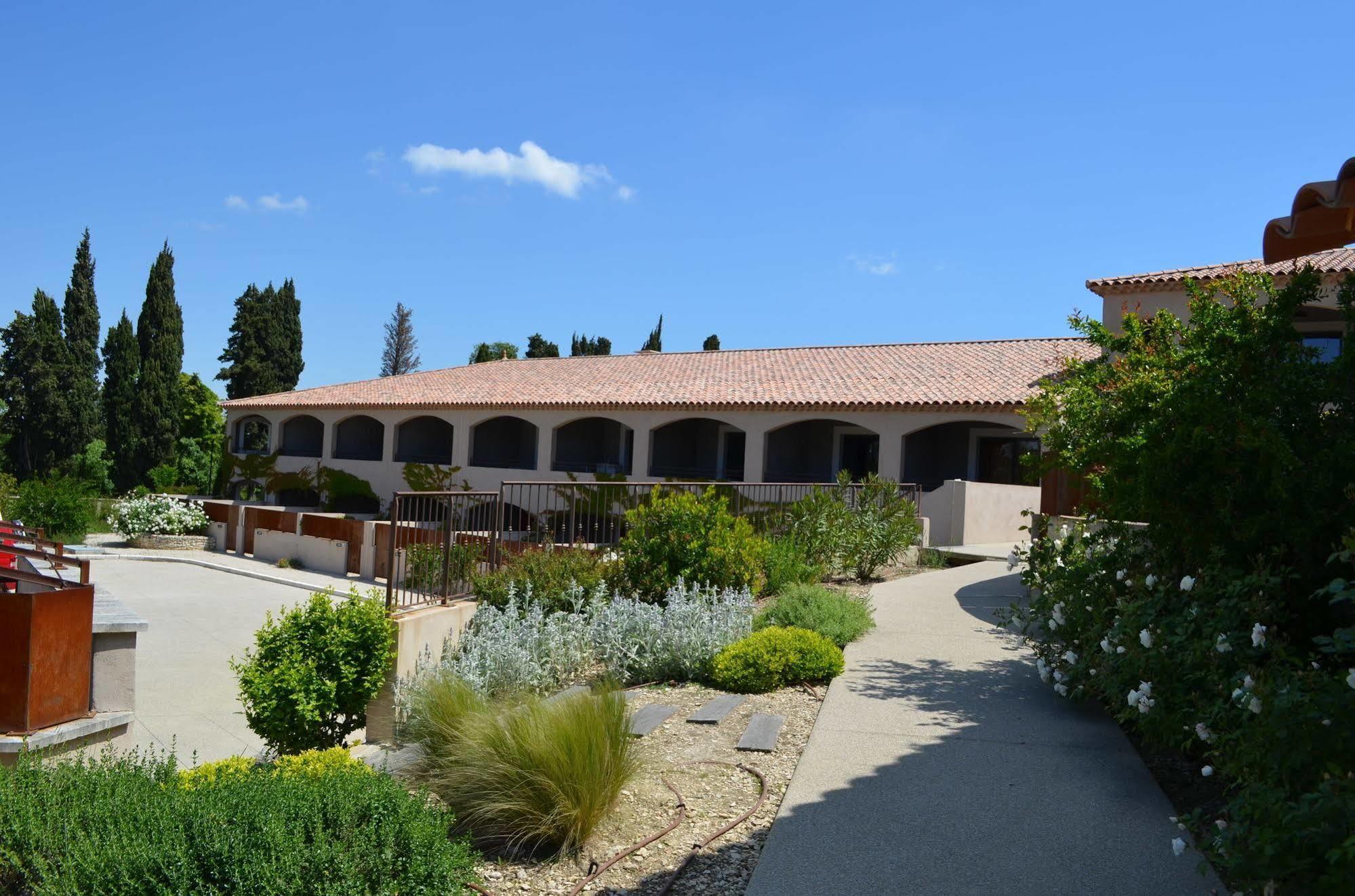 Mas De Valrugues Holifrance Lejlighedshotel Saint-Rémy-de-Provence Eksteriør billede