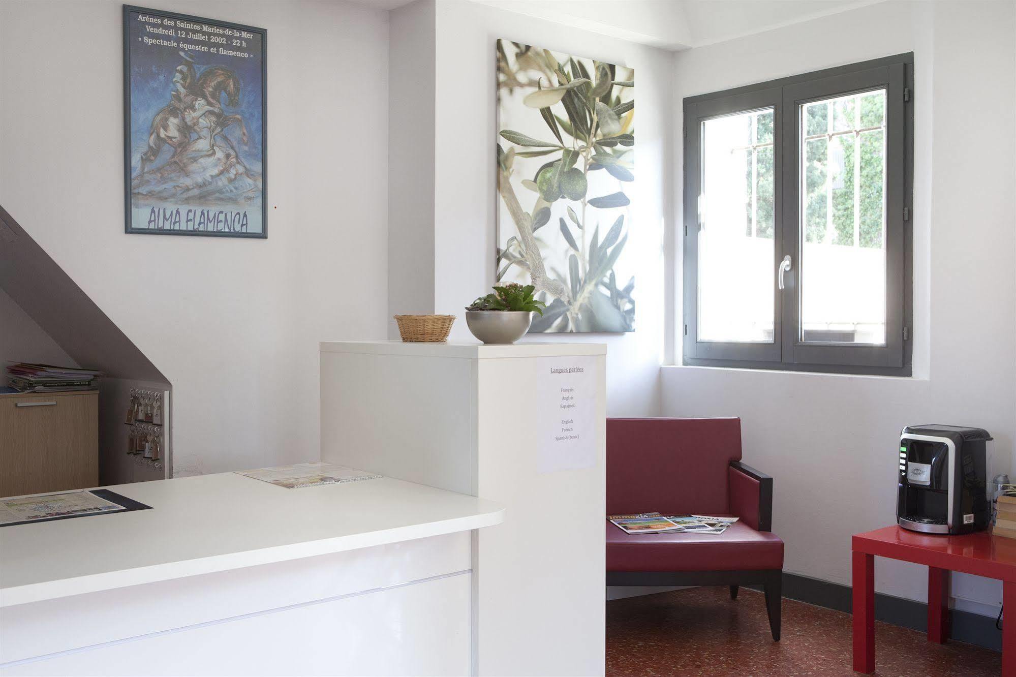 Mas De Valrugues Holifrance Lejlighedshotel Saint-Rémy-de-Provence Eksteriør billede