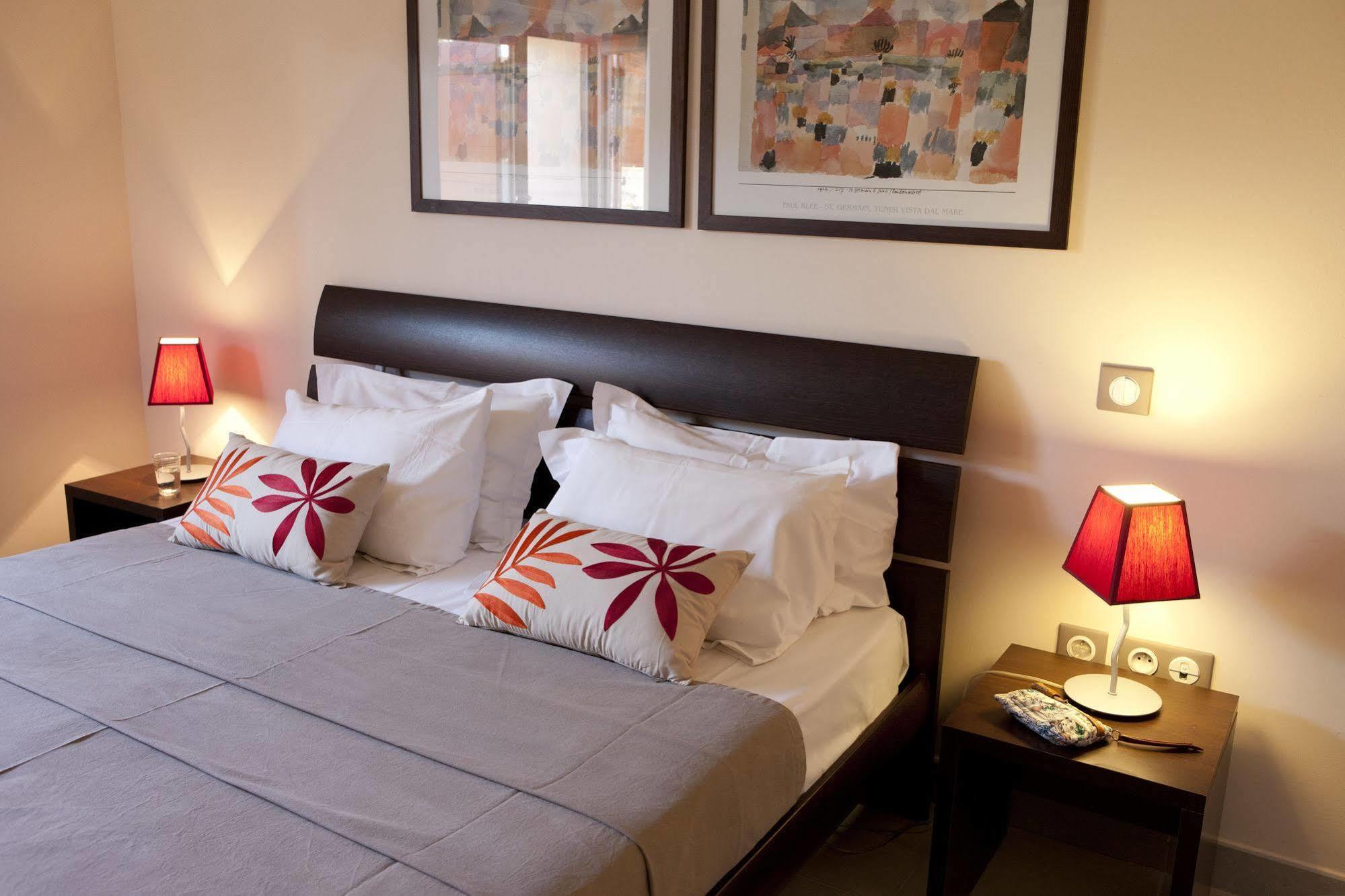 Mas De Valrugues Holifrance Lejlighedshotel Saint-Rémy-de-Provence Eksteriør billede