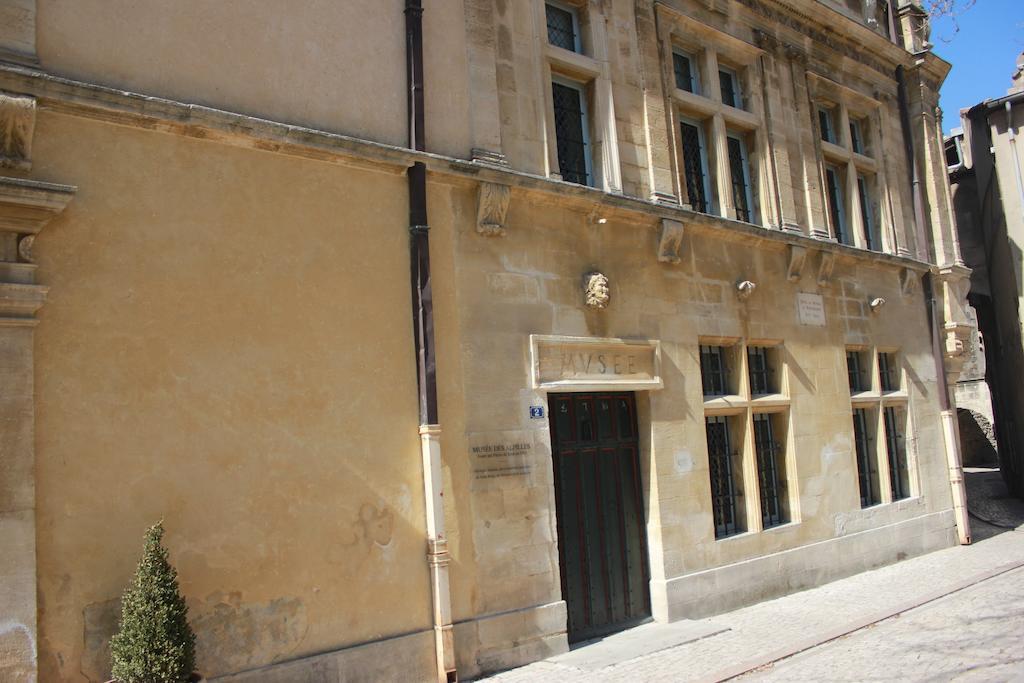 Mas De Valrugues Holifrance Lejlighedshotel Saint-Rémy-de-Provence Eksteriør billede
